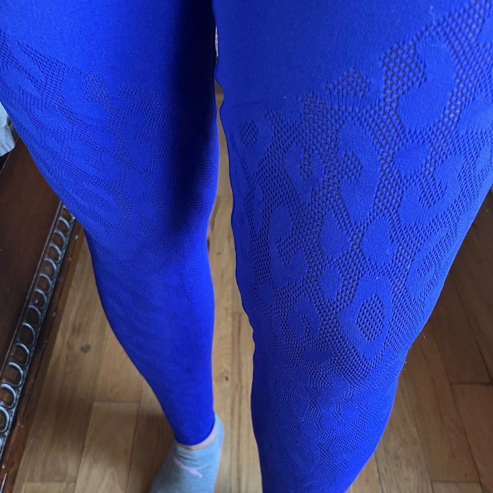 Fabletics Blue Textured Leggings